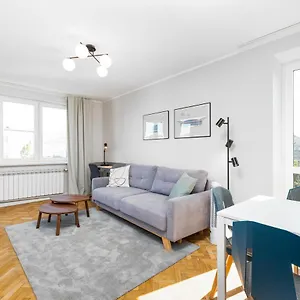 Pl. Dąbrowskiego 12 By Homeprime Warszawa