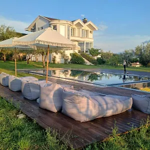 https://kinoapartment.hotels-in-tirana.com